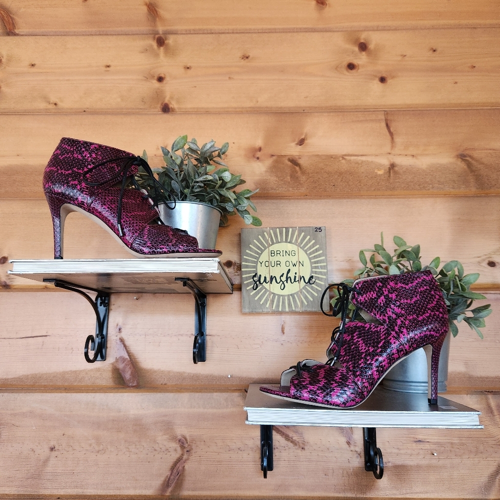 Via Spiga Vibe 2 Open-Toe Snake Embossed Pumps Leather Caged Bootie Heels Sz 8 M